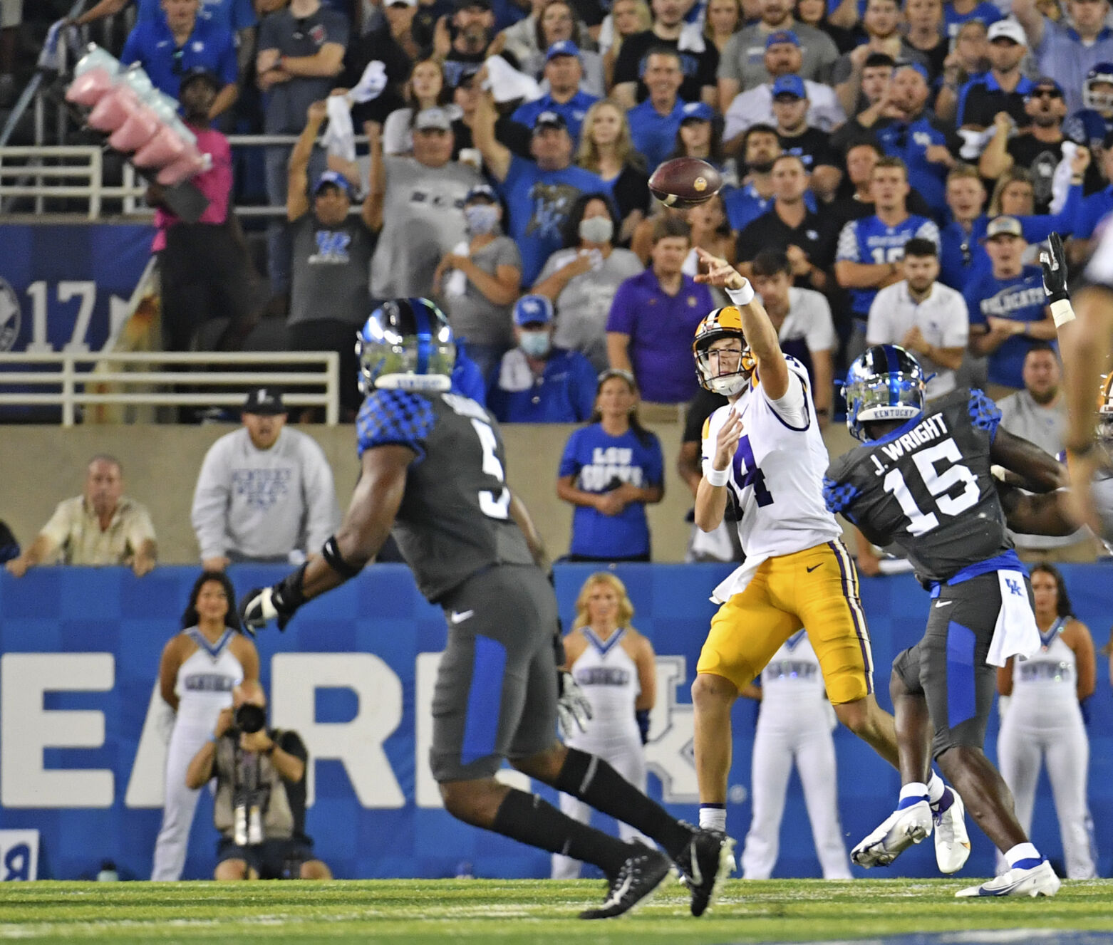 lsukentucky.101021 HS 1570.JPG